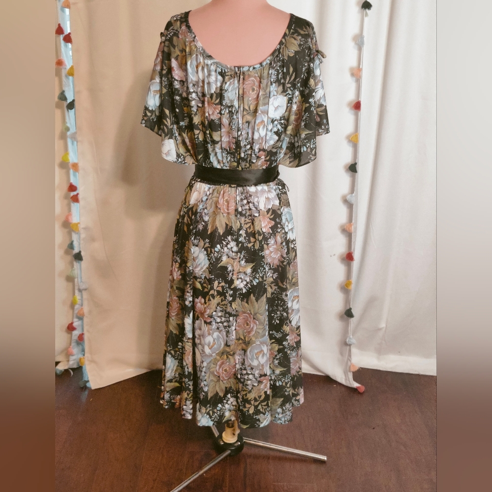 Vintage romantic roses Cape Top 70s Moody midi dress Winter Perfect Modest   S/M - Picture 4 of 10